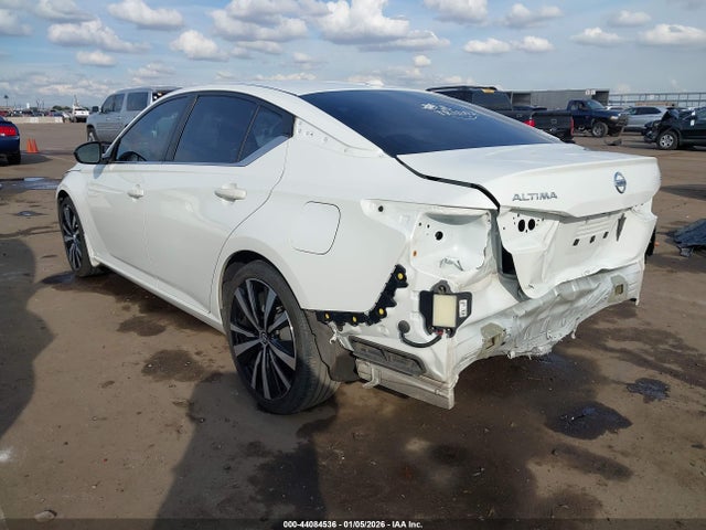 1N4BL4CV8NN372331 Nissan Altima Sr Fwd