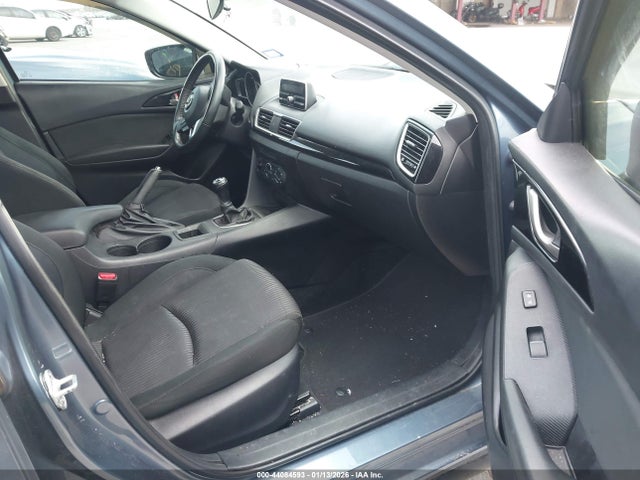 3MZBM1V7XEM120320 Mazda Mazda3 I Touring