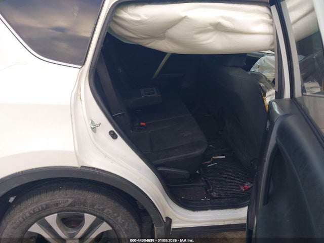 JTMBFREV7JJ725428 Toyota RAV4 LE