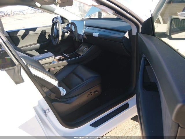 44084778 :رقم المزاد ، 5YJYGDEE1LF056089 vin ، 2020 Tesla Model Y Long Range Dual Motor All-wheel Drive مزاد بيع
