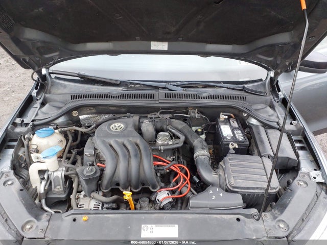 2011 Volkswagen Jetta 2.0l S მანქანა იყიდება აუქციონზე, vin: 3VW1K7AJ1BM340673, აუქციონის ნომერი: 44084803