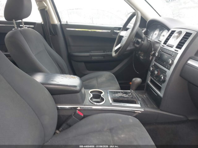 2010 CHRYSLER 300 2C3CA4CD0AH198774 Photo 4