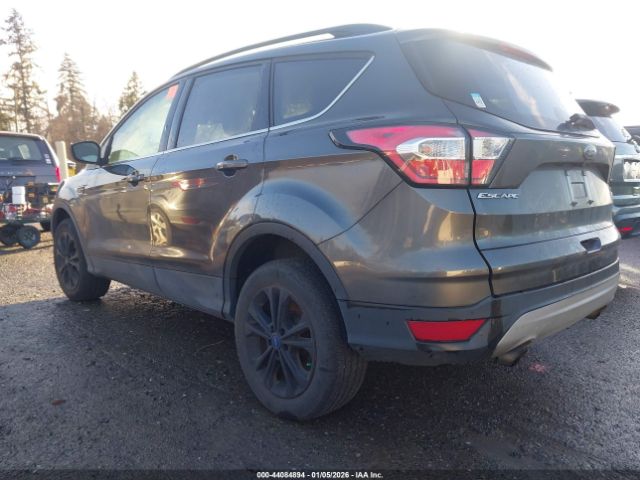 2018 FORD ESCAPE 1FMCU9GD9JUD08143 Photo 2