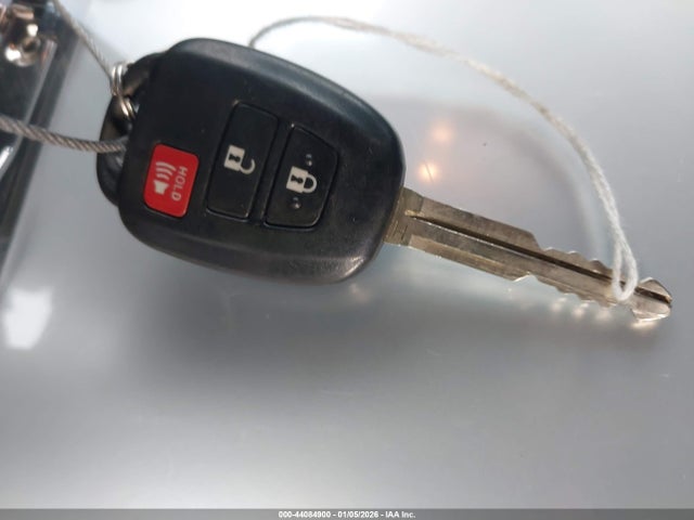 Toyota RAV4 LE 2015 2T3BFREV4FW270594 Image 11