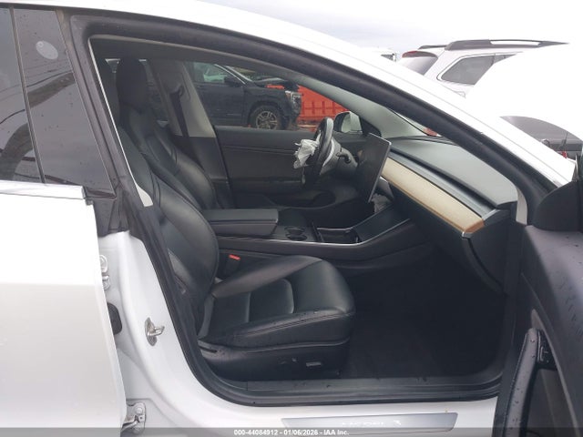 2019 TESLA MODEL 3 5YJ3E1EAXKF310120 Photo 4