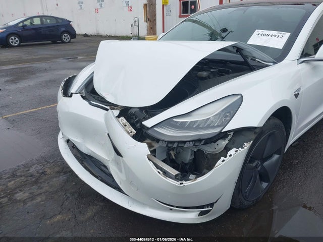 2019 TESLA MODEL 3 5YJ3E1EAXKF310120 Photo 5
