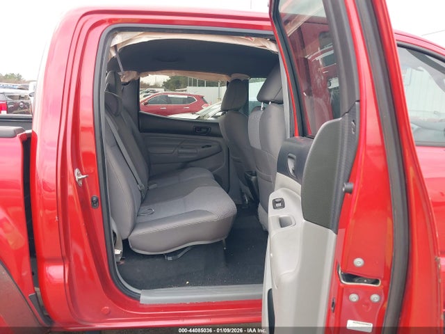 5TFJU4GN0FX068753 Toyota Tacoma Prerunner V6