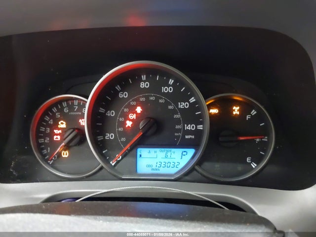 2T3BFREV3GW438923 Toyota RAV4 LE