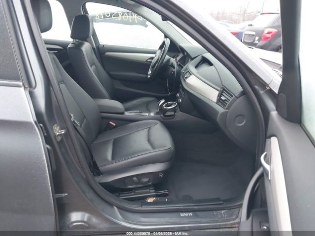 2014 BMW X1 WBAVL1C59EVR94925 Photo 4
