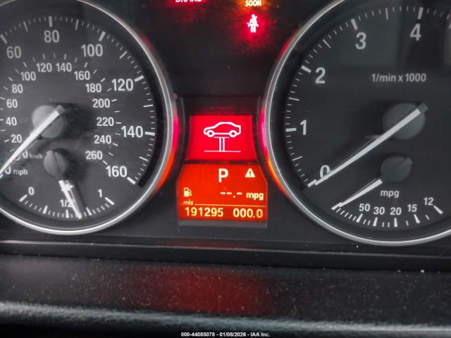 2014 BMW X1 WBAVL1C59EVR94925 Photo 6