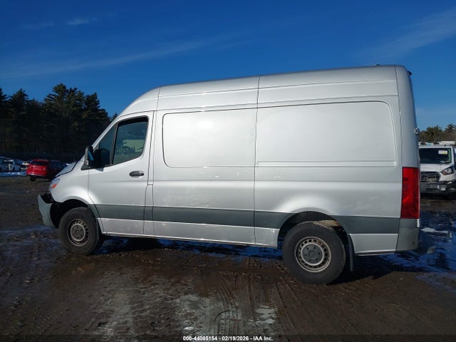 W1W70BGY6LT026938 Mercedes-Benz Sprinter 1500 Standard Roof I4