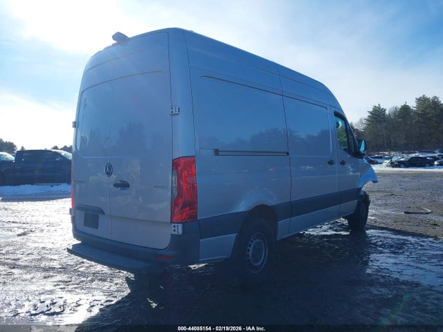 W1W70BGY6LT026938 Mercedes-Benz Sprinter 1500 Standard Roof I4