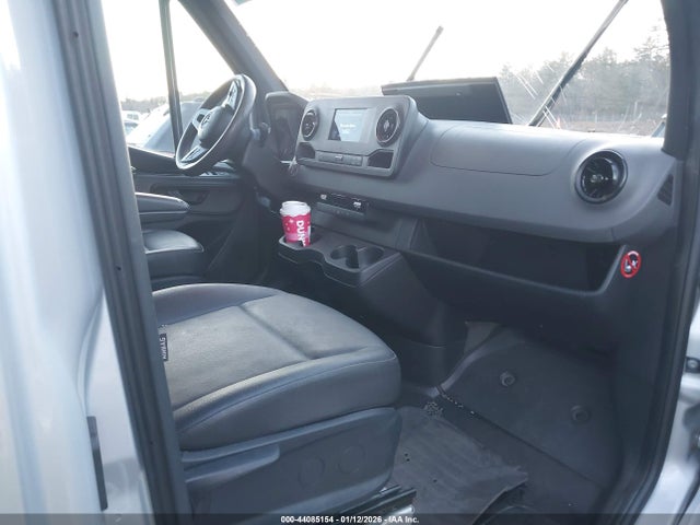 W1W70BGY6LT026938 Mercedes-Benz Sprinter 1500 Standard Roof I4