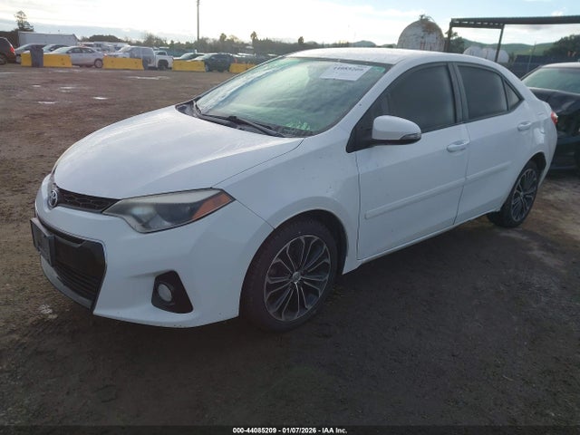 Toyota Corolla S Plus 2014 5YFBURHE4EP090977 Image 2