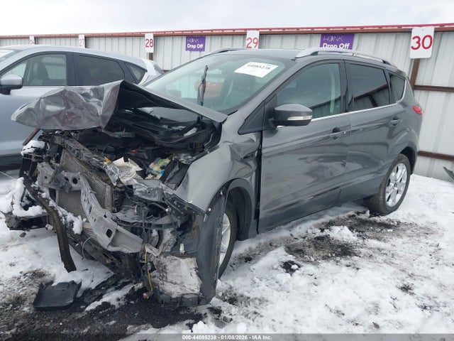 1FMCU0JX1EUD66316 Ford Escape Titanium