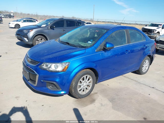 Chevrolet Sonic Lt Auto 2017 1G1JD5SH2H4127421 Image 2
