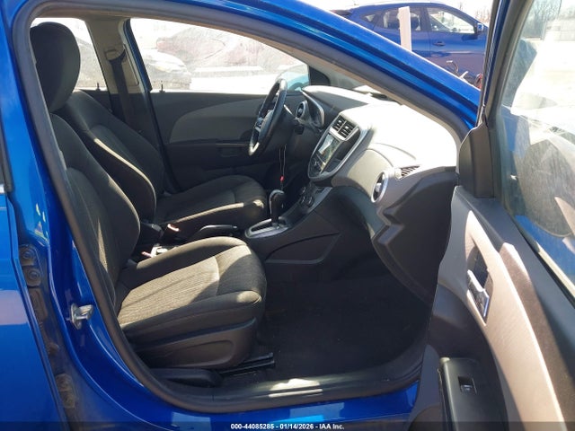 Chevrolet Sonic Lt Auto 2017 1G1JD5SH2H4127421 Image 5