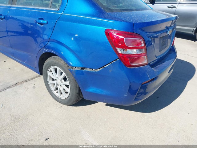 Chevrolet Sonic Lt Auto 2017 1G1JD5SH2H4127421 Image 6