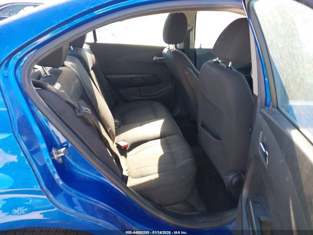 Chevrolet Sonic Lt Auto 2017 1G1JD5SH2H4127421 Image 8