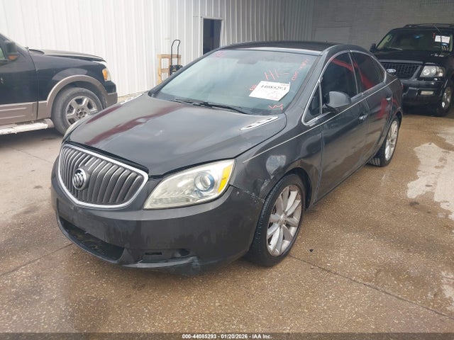 Buick Verano 2014 1G4PP5SK4E4162988 Image 2