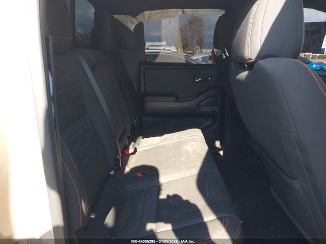 Nissan Frontier Pro-4x 4x4 2024 1N6ED1EK4RN613035 Image 8