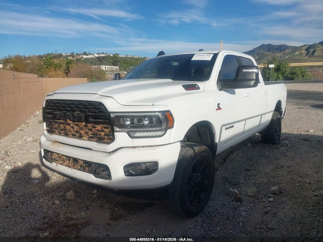 3C6UR5DL1RG375680 RAM 2500 Big Horn 4x4 6&#039;4 Box