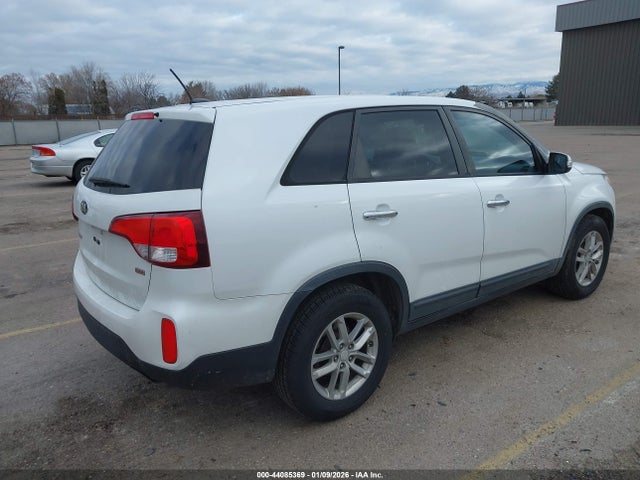 5XYKT3A61FG600971 KIA SORENTO LX