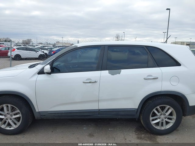 5XYKT3A61FG600971 KIA SORENTO LX