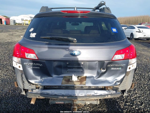 Subaru Outback 2.5i Limited 2014 4S4BRBPC9E3251790 Image 17