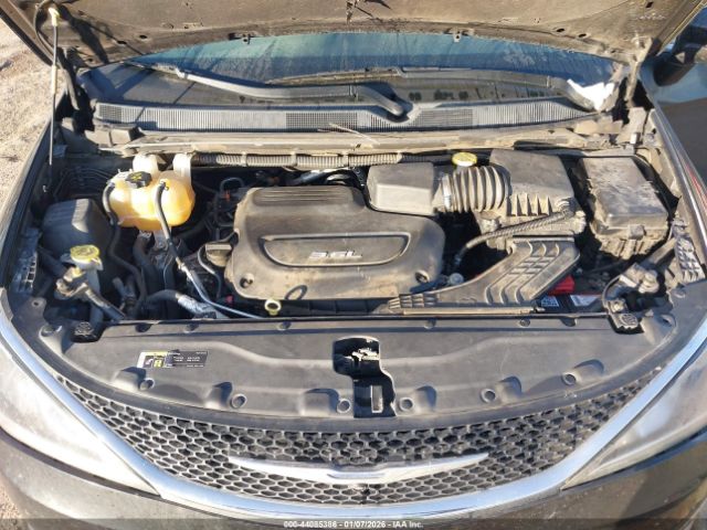 2018 CHRYSLER PACIFICA 2C4RC1EGXJR154555 Photo 9