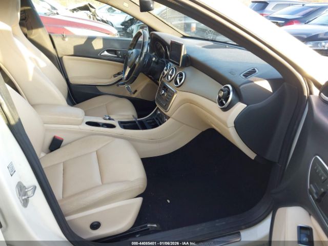 2014 MERCEDES-BENZ CLA 250 WDDSJ4GB5EN107128 Photo 4