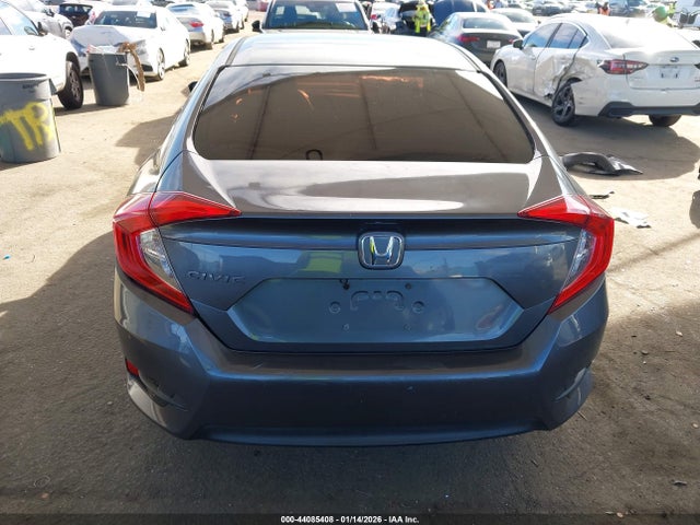 Honda Civic Lx 2018 2HGFC2F54JH542748 Image 17