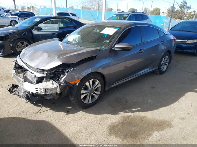 Honda Civic Lx 2018 2HGFC2F54JH542748 Image 2
