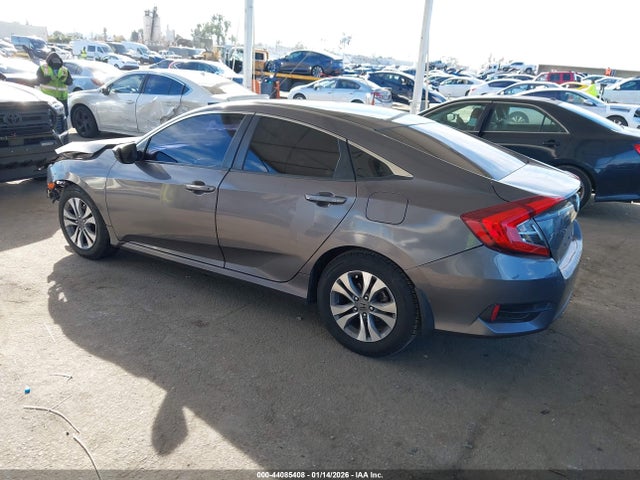 Honda Civic Lx 2018 2HGFC2F54JH542748 Image 3