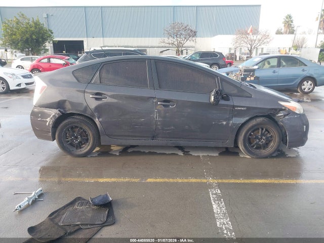 Toyota Prius Two 2014 JTDKN3DUXE0368170 Image 13
