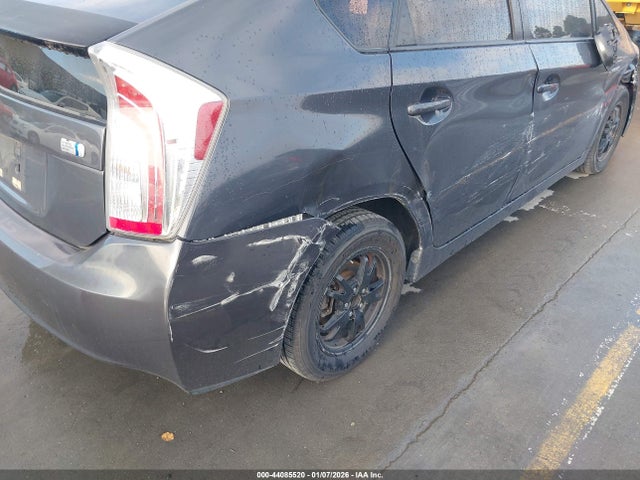 Toyota Prius Two 2014 JTDKN3DUXE0368170 Image 17
