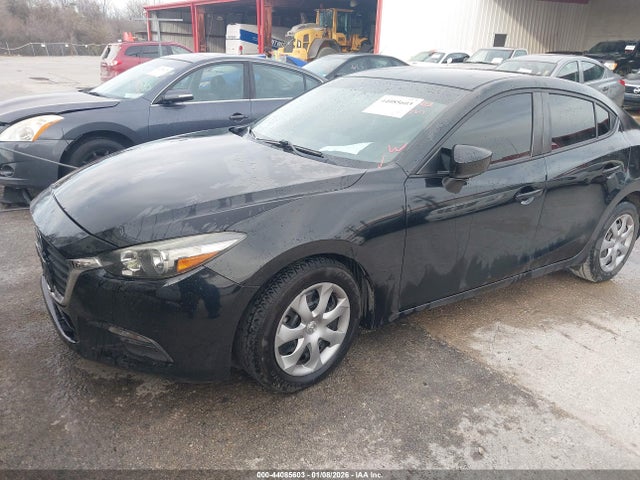 JM1BN1U70H1143432 Mazda pe