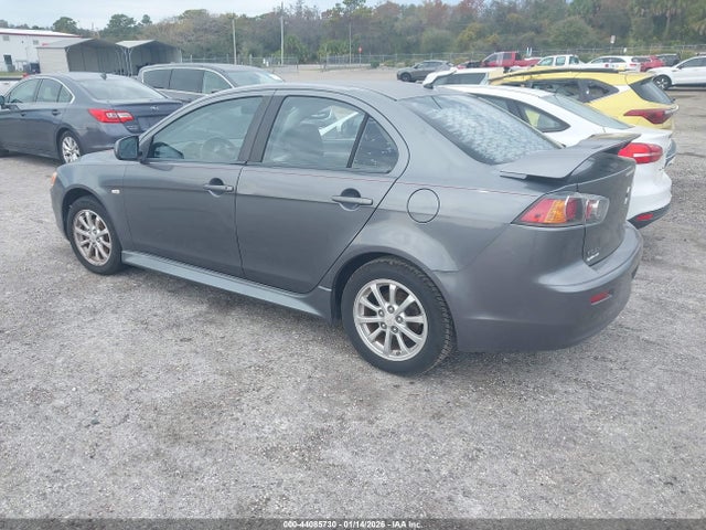 2011 MITSUBISHI LANCER JA32U2FU1BU020285 Photo 2