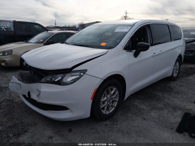 2024 CHRYSLER VOYAGER 2C4RC1CG0RR176689 Photo 1