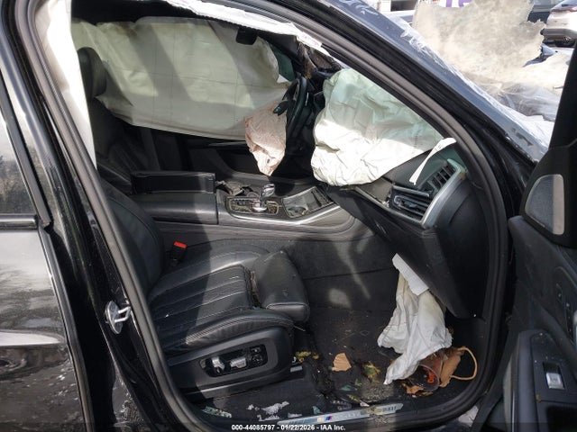 2020 BMW X7 5UXCX6C0XL9B81648 Photo 4