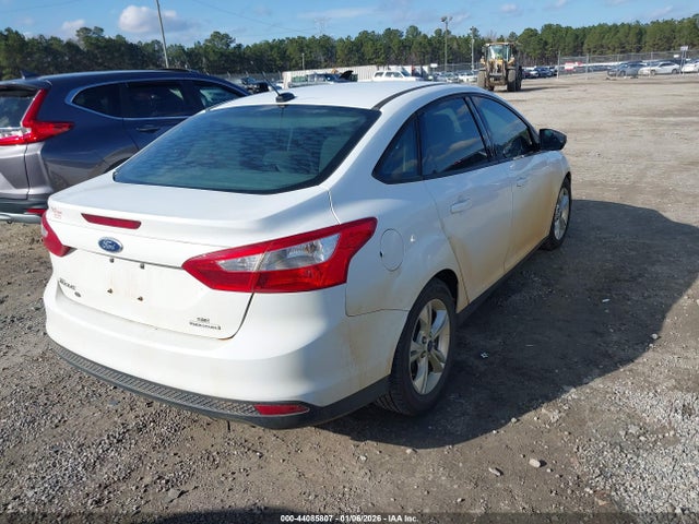 Ford FOCUS SE 2014 1FADP3F23EL189956 Image 4