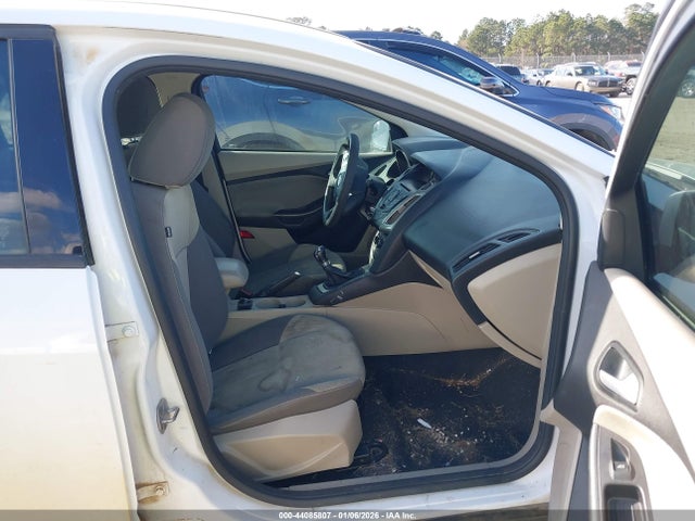 Ford FOCUS SE 2014 1FADP3F23EL189956 Image 5