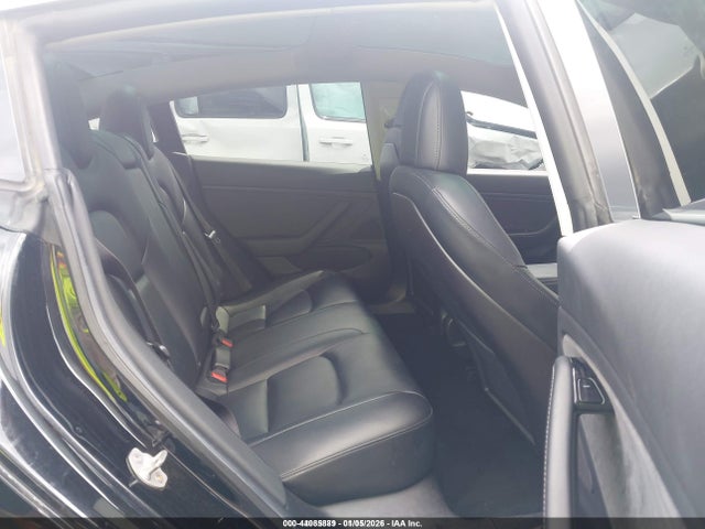 44085889 :رقم المزاد ، 5YJ3E1EA2KF399150 vin ، 2019 Tesla Model 3 Long Range/mid Range/standard Range/standard Range Plus مزاد بيع