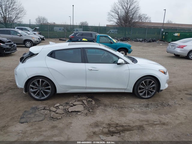 KMHTG6AF0MU032200 Hyundai Veloster 2.0 Premium