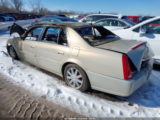 2007 CADILLAC DTS 1G6KD57Y57U218205 Photo 2