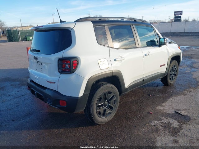 Jeep Renegade Trailhawk 4x4 2018 ZACCJBCB1JPH55768 Image 4