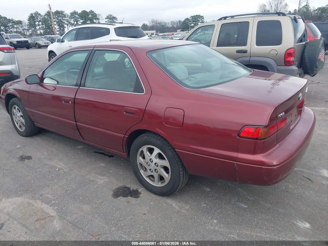 1999 TOYOTA CAMRY 4T1BF28K7XU090013 Photo 2