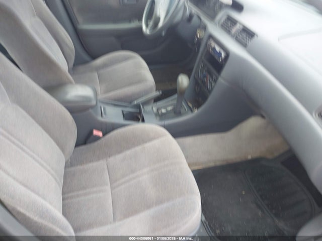 1999 TOYOTA CAMRY 4T1BF28K7XU090013 Photo 4