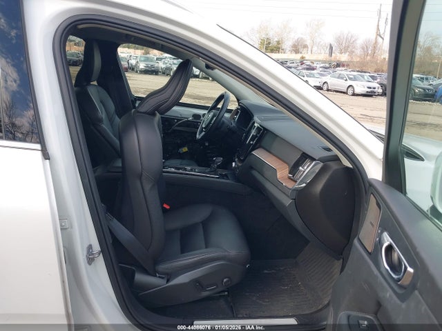 2021 VOLVO XC60 YV4102RK4M1681734 Photo 4