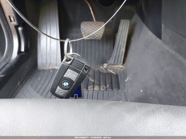 2010 BMW 528I WBANV1C58AC159754 Photo 10